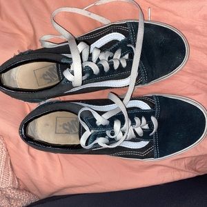 Black vans
